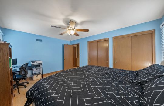 20-10439 Indiana Ave-16