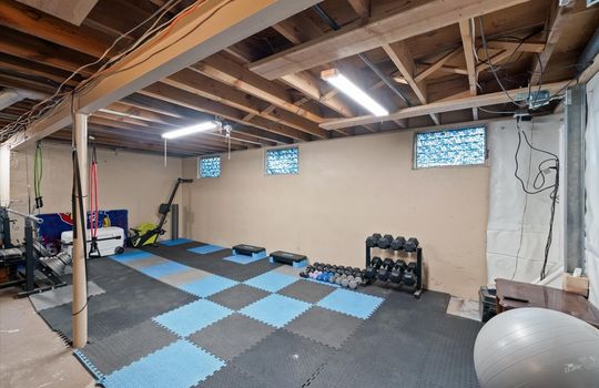 29-10439 Indiana Ave-26