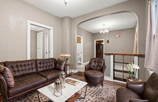 04-3907-Morrell-Ave - Living Room - Industrial - 0