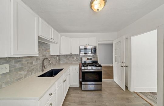 09-Project 1410 W College St-10