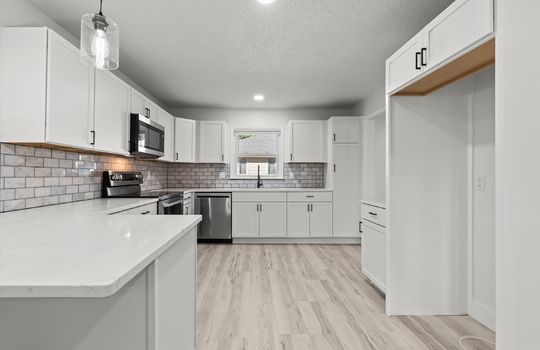 11-619 E 109th Terrace