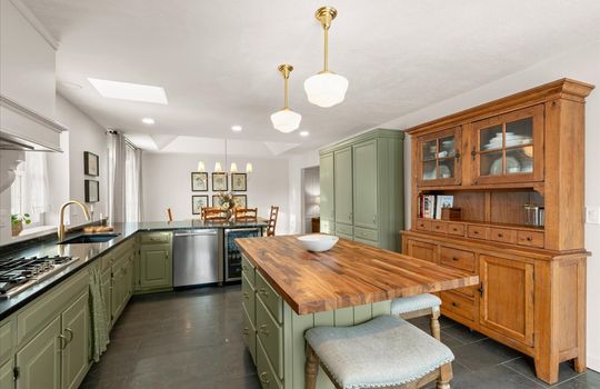 13-Project 1625 NE Debonair-11