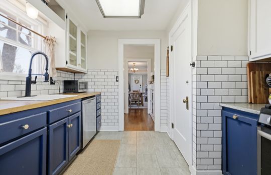 15-646 E 61 Terrace (1)