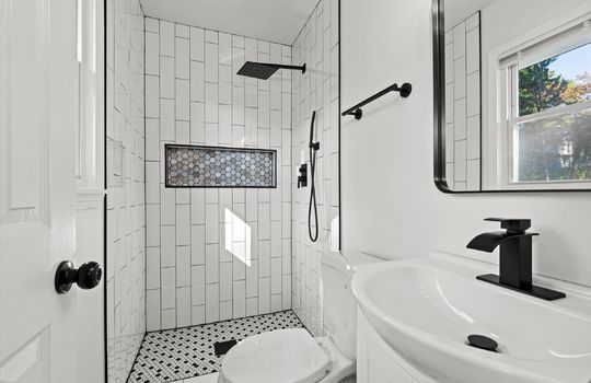 16-619 E 109th Terrace