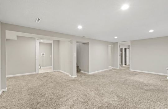 17-9203 Marsh Ave-13