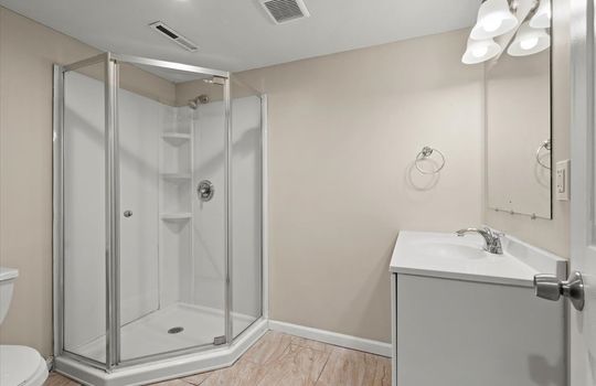 20-9203 Marsh Ave-18