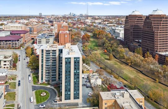 04-4545 Wornall Rd LE-3-4