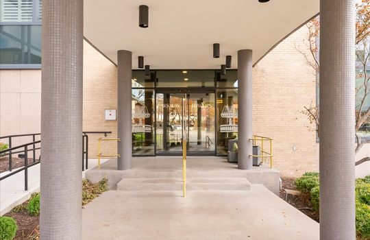 06-4545 Wornall Rd LE-3-29