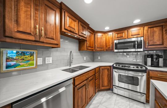 23-Project 4545 Wornall Rd-24