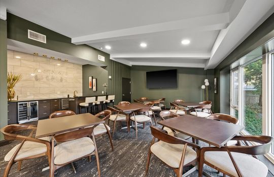 36-4545 Wornall Rd LE-3-21