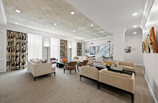 38-4545 Wornall Rd LE-3-19