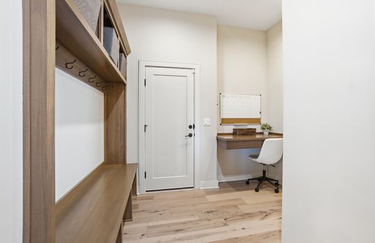 022-17321 Bradshaw St-Mudroom