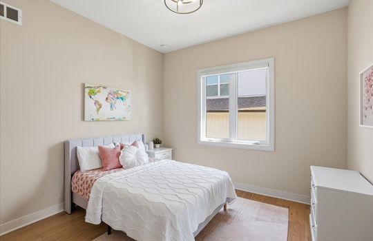 22-17321 Bradshaw St-4