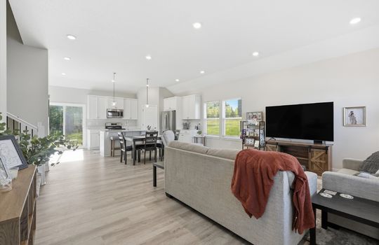 04-3517 Corbin Dr