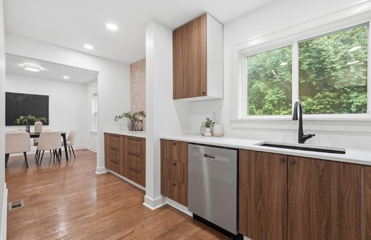 12-4932 Troostwood Rd