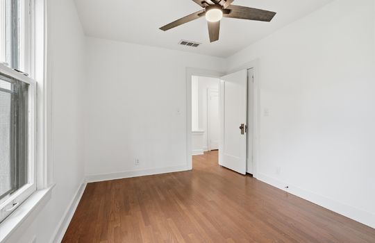23-4932 Troostwood Rd