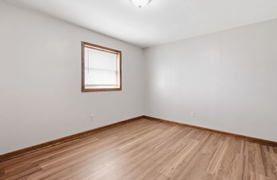 19-613 E Kansas Ave