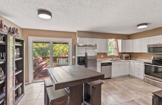 05-6493 N Delta Ave-26