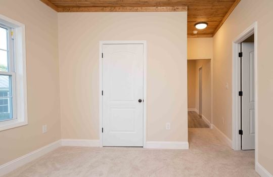 hallway, closet, carpeting