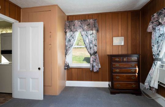 Bedroom, Closet, Window, Carpet