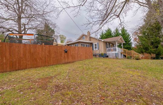 Front Yard, Fence, Front Porch, Vinyl Siding, Front Steps, Hand Rail