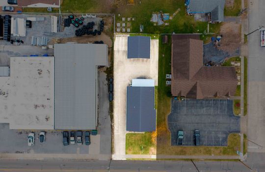 Aerial view, roof, lot