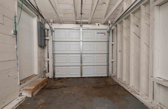 Garage Space, Garage Door