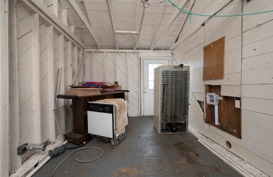 Garage Space, Concrete Flooring