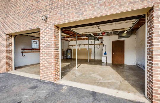 2 bay garage, concrete floors