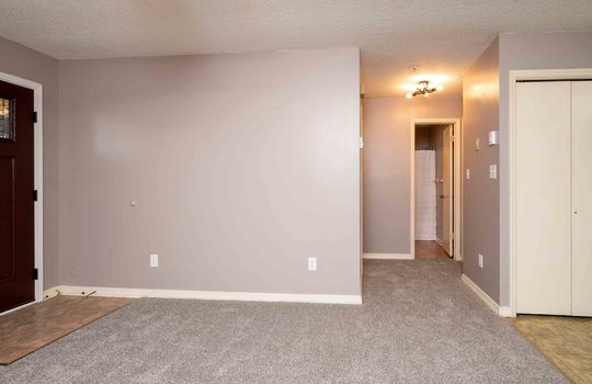 114 Monterey, Living Room, Hallway to bedrooms, carpet, front door