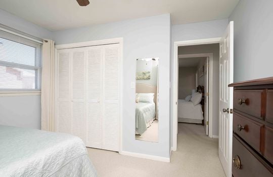 bedroom, window, carpet, closet