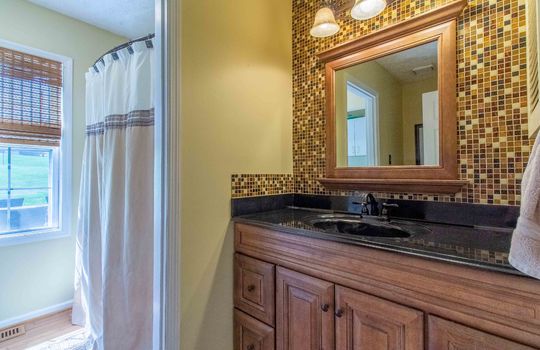 bathroom, sink, tile, cabinets, tub/shower