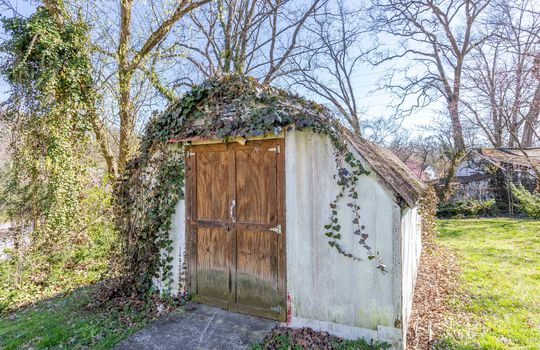 outbuilding/shed