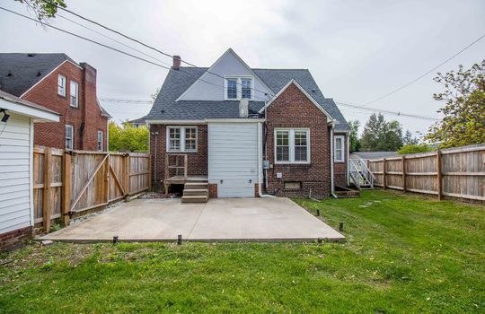 brick home, fenced back yard, patio