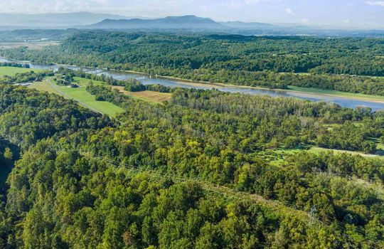 aerial view of property, 15.5 +/- acres of land, wooded, campground