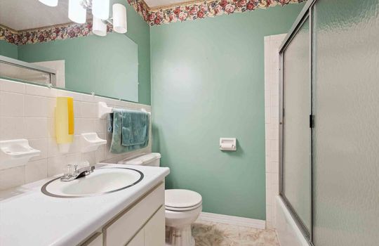 bathroom, cink, toilet, shower/tub