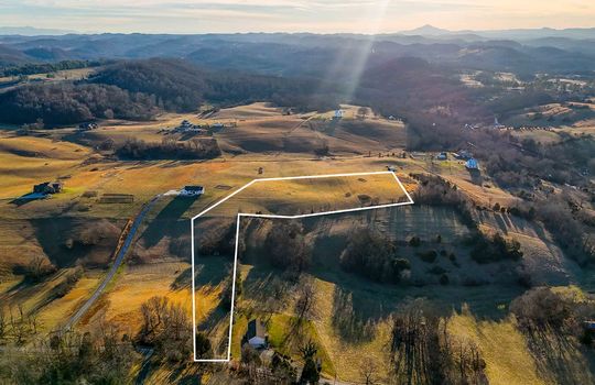 aerial photo, 12.27+/- acres, property outline, mountain views
