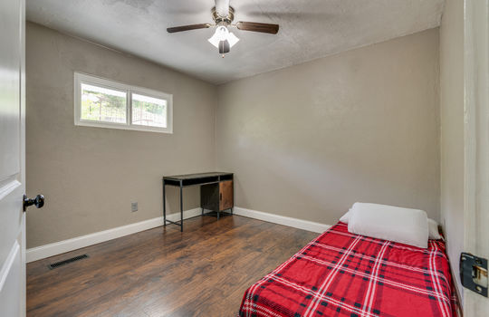 bedroom, luxury vinyl flooring, ceiling fan