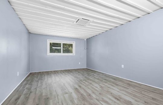 bedroom, luxury vinyl plank flooring, window