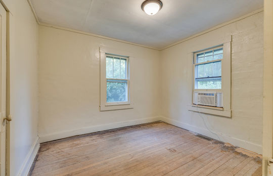 bedroom, hardwood flooring, windows