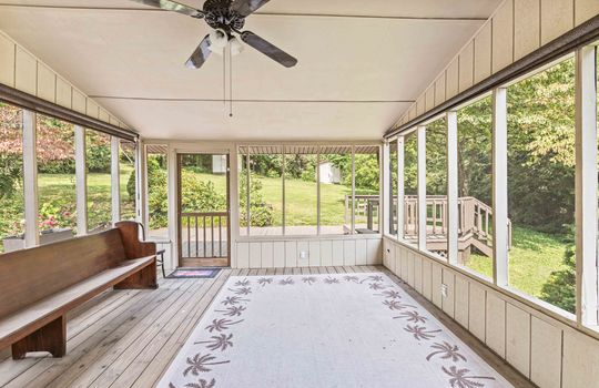 Sunroom, windows, ceiling fan