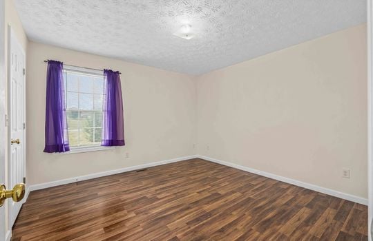 bedroom, closet, laminate flooring, window