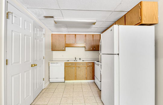 kitchen, tile flooring, dishwasher, refrigerator, oven/range, cabinets, countertops, sink, pantry, for lease