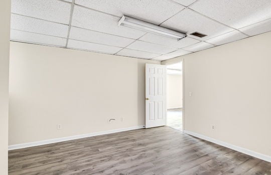 bedroom, luxury vinyl flooring