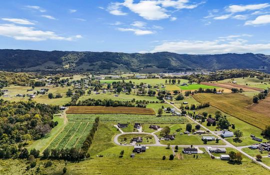 aerial view of neighborhood, home, mountains