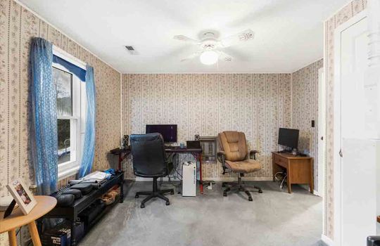 dining area, carpet, window, ceiling fan