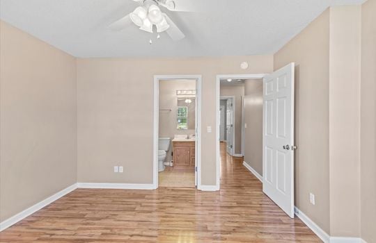 bedroom, attached bathroom