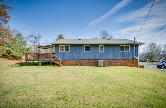 split foyer, back of home, back yard, back deck, stairs