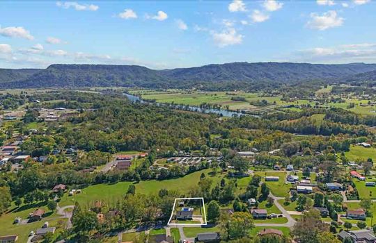 aerial view of neighborhood, property outline, property marker, neighboring homes, mountain views