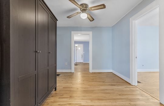 dining area, ceiling fan, hardwood flooring